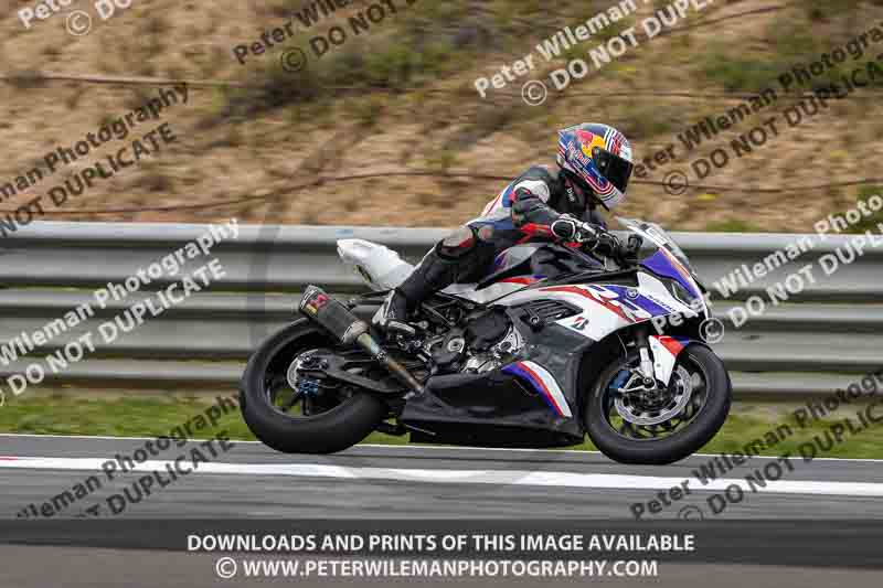 cadwell no limits trackday;cadwell park;cadwell park photographs;cadwell trackday photographs;enduro digital images;event digital images;eventdigitalimages;navarra;no limits trackdays;peter wileman photography;racing digital images;trackday digital images;trackday photos